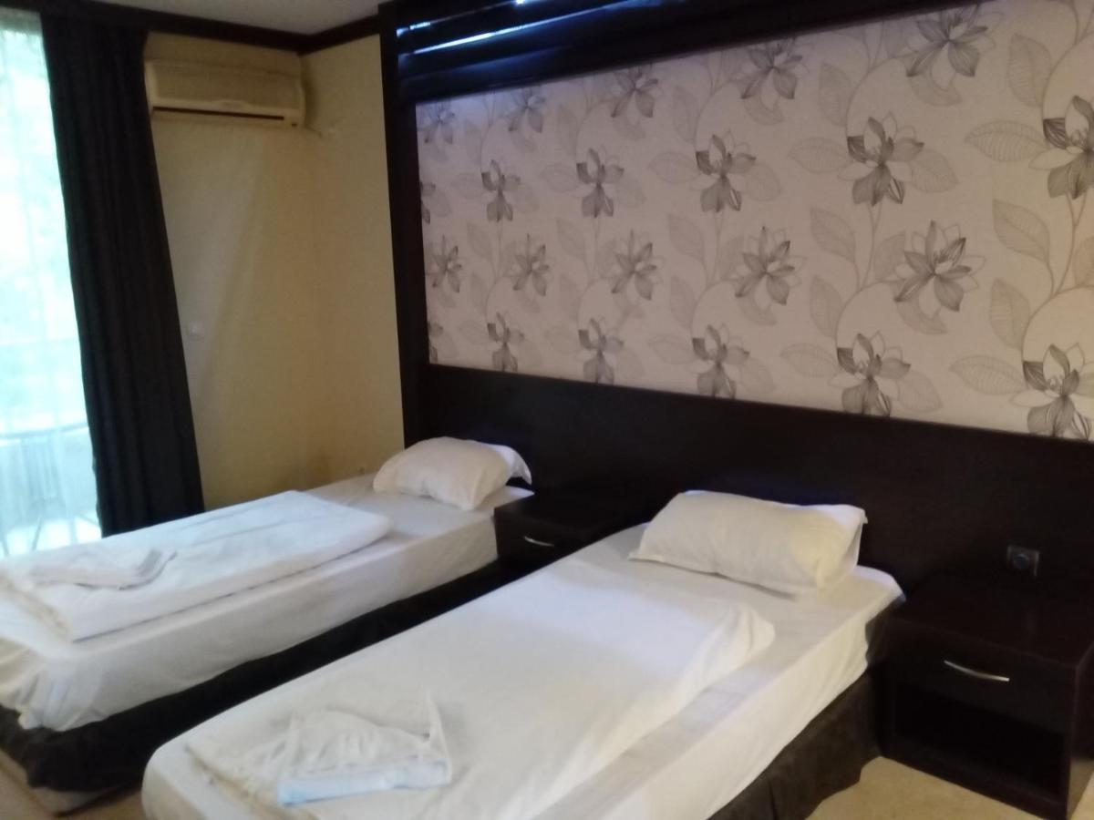 Park Hotel Stratesh Lovech Ngoại thất bức ảnh