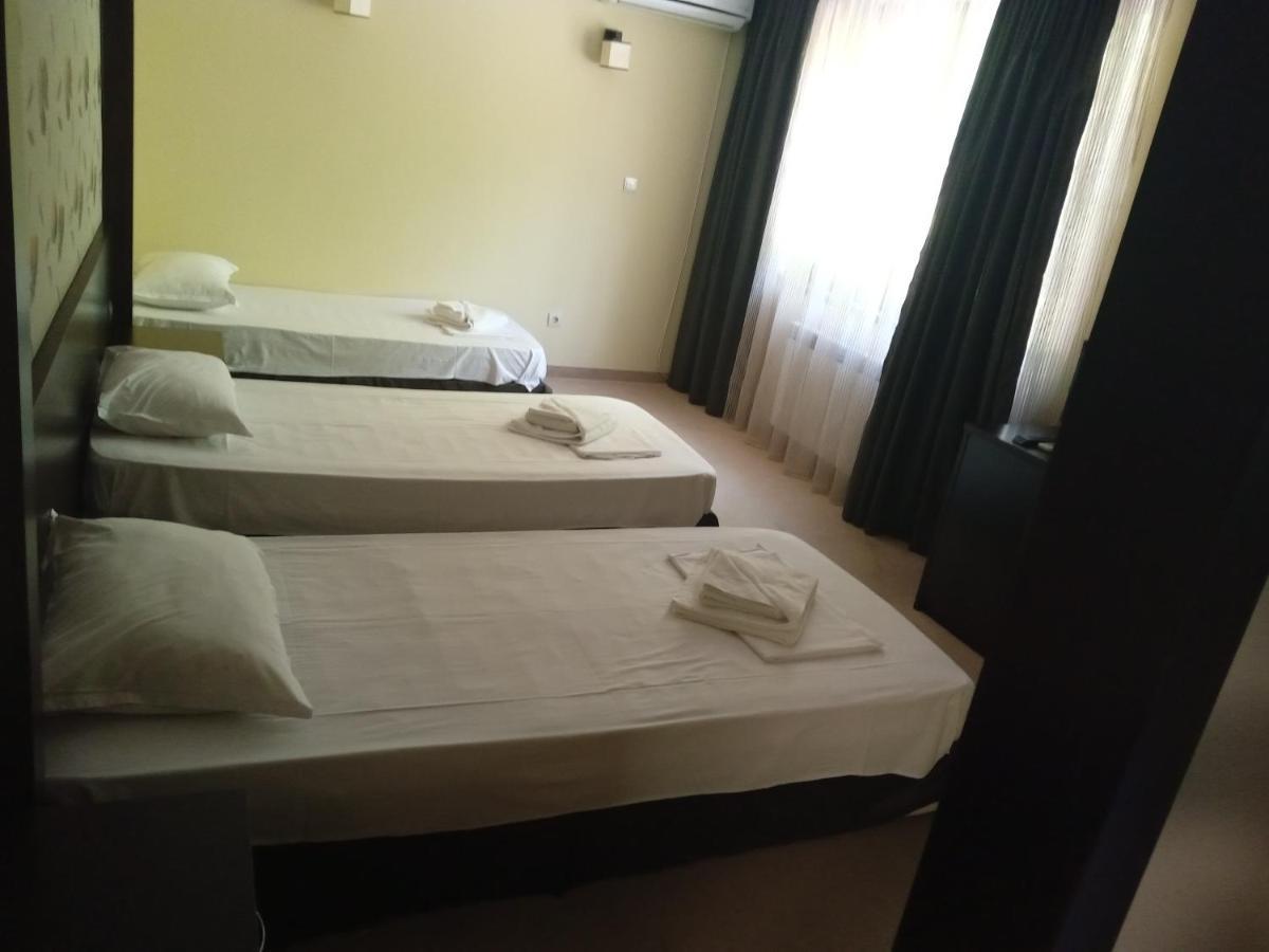 Park Hotel Stratesh Lovech Ngoại thất bức ảnh