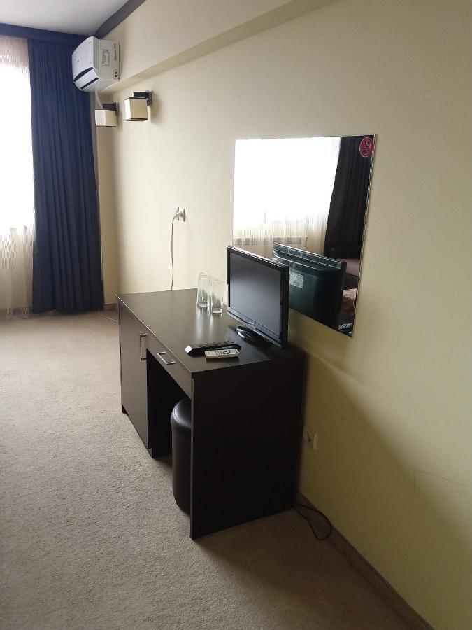 Park Hotel Stratesh Lovech Ngoại thất bức ảnh